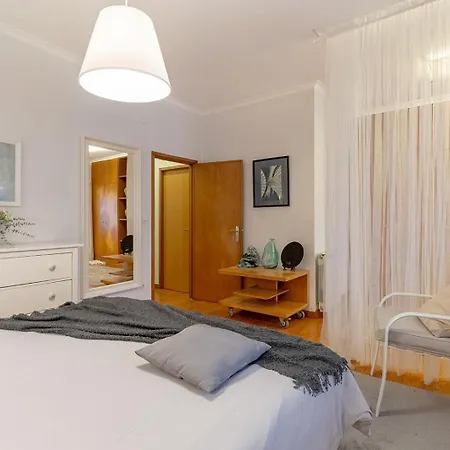 Casa Heras Gaia Porto With Hot Tub בית נופש Avintes